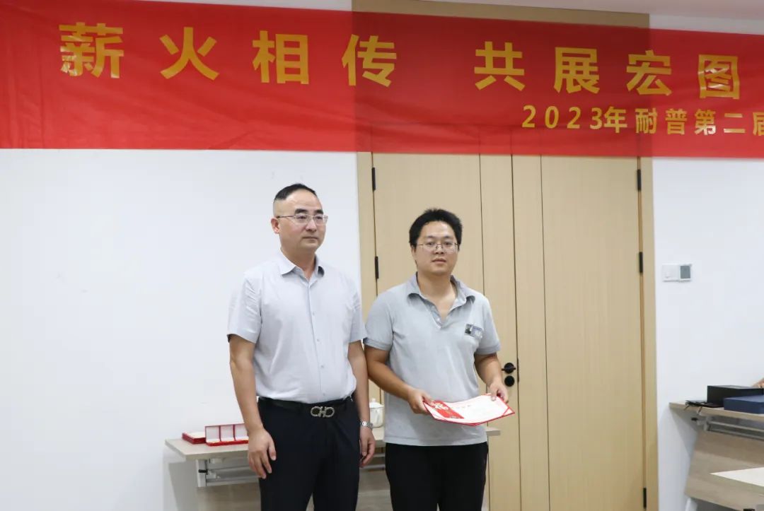 a4d8006bbf780331f2166bfe35018a2b